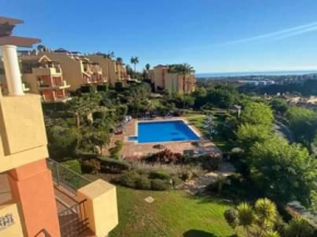 Huge Rooftop Solarium Apartment in Los Arqueros Benahavis
